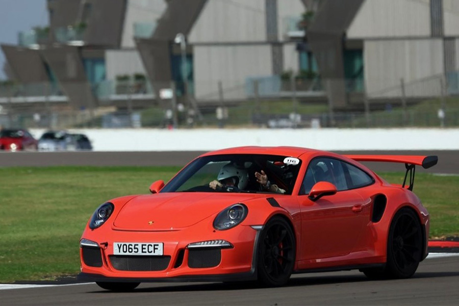 Porsche GTS3 RS Track Day Hire track day hire